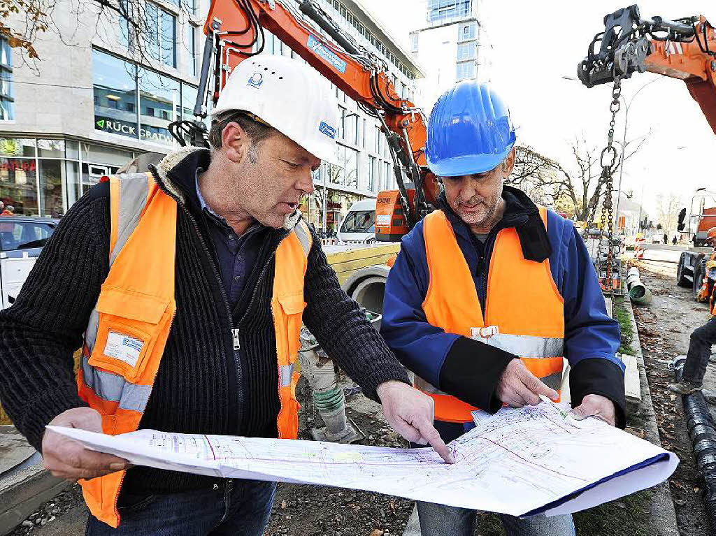 Oberbauleiter Thomas Wehrle und Projektleiter Eckhard Hohwieler haben einen Plan.