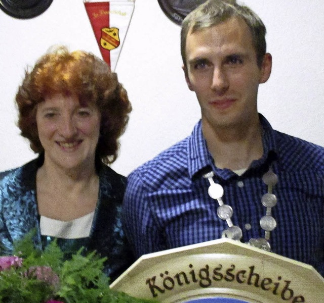 Schtzenknigin Katharina Roser und Markus Obert.  | Foto: Verein