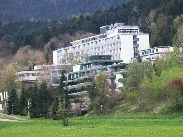 Die ehemalige Herz-Kreislauf-Klinik in...ngsheim fr rund 1000 Menschen werden.  | Foto: Sylvia Timm