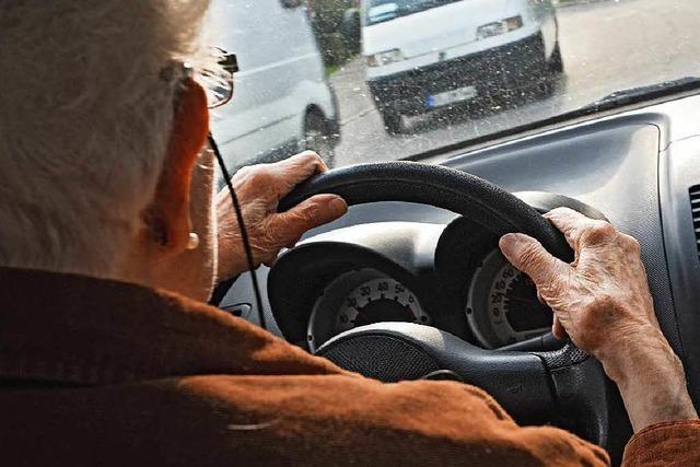 Land will ältere Autofahrer zu freiwilligen Fitnesstests und Nachschulungen bewegen