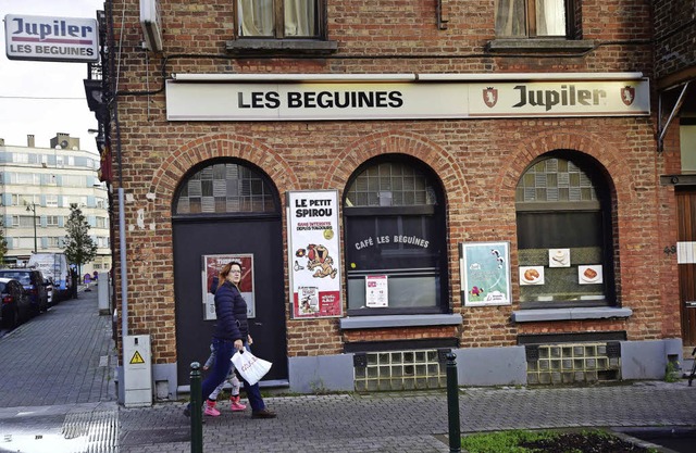 Die Bar &#8222;Les Beguines&#8220; im ...ste  Drogen konsumiert haben sollen.   | Foto: AFP