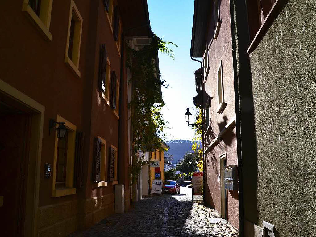 Das weiche Herbstlicht beleuchtet die Altstadtgassen Das weiche Herbstlicht beleuchtet die Altstadtgassen