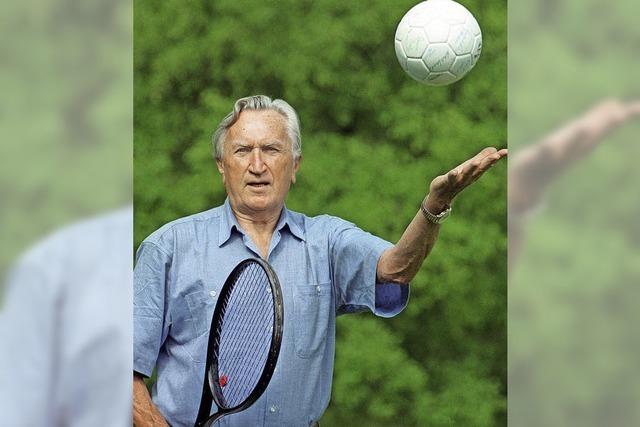 Erfinder eines Handball-Tricks wird 95 Jahre alt