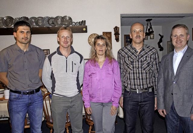 Der neue Vorstand der Ski-Zunft Prg (...r bisherige  Vorsitzende Armin Bhler   | Foto: Verena Wehrle