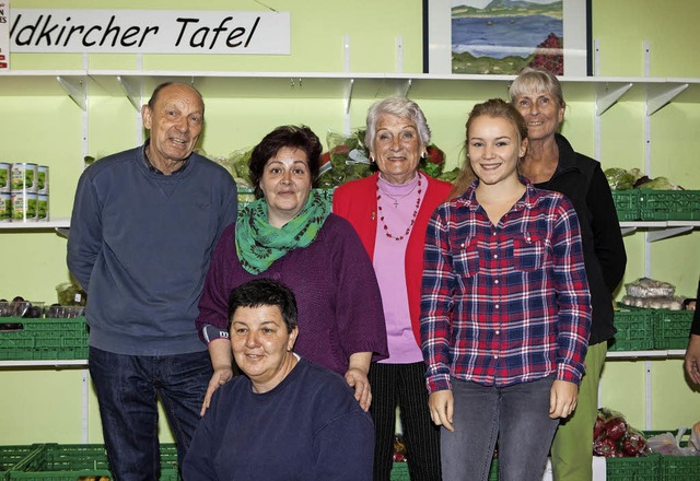 Das Tafelladen-Team:  Friedhelm Wlker...ie Trude Tritschler und Laura Walter.   | Foto: Gabriele Zahn