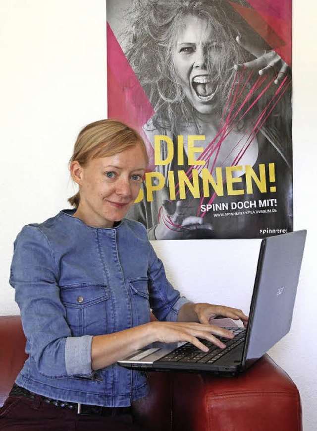 Marion Stieglitz kmmert sich viel um den Online-Auftritt des Vereins.  | Foto: Judith Reinbold