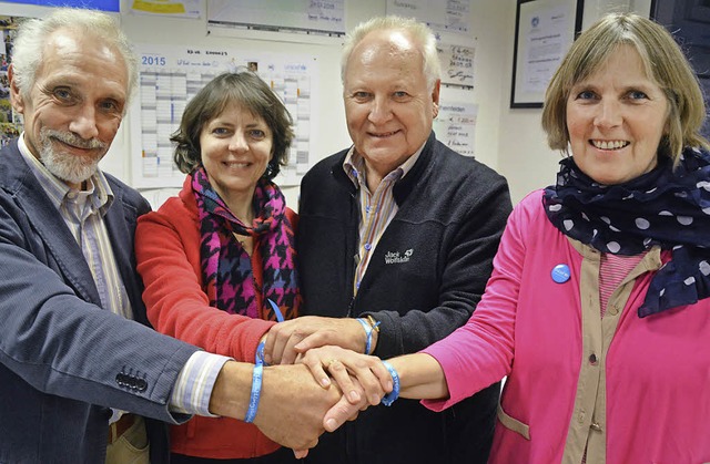 Partner im Helfen: (von links) Reinhar...el, Wilfried Whrle, Christine Langen   | Foto: Barbara Ruda