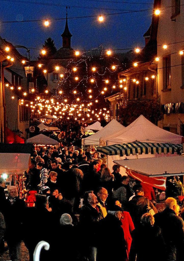 Ein stimmungsvolles Ambiente erwartet ...sburger Weihnachtsmarktes in Burkheim.  | Foto: Herbert Trogus