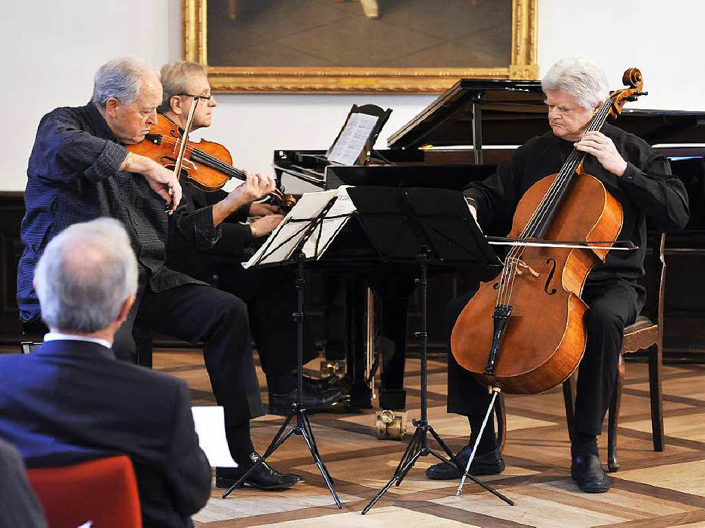 Beethoven zur Preisverleihung: Michael Leuschner (Klavier), Nicolas Chumachenko (Violine) und CHristoph Henkel (Violoncello).