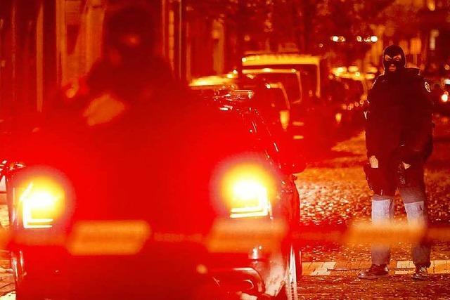 Brüssel: 16 Festnahmen – Terroralarm bleibt bestehen