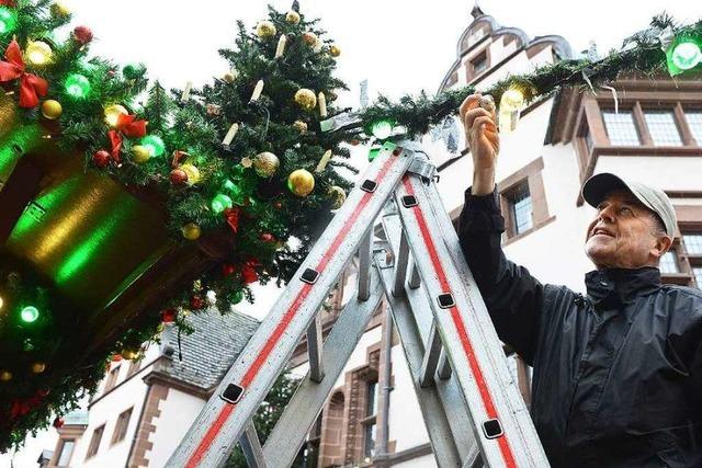 LED statt Glühbirnen: Freiburger Weihnachtsmarkt öffnet zum 43. Mal