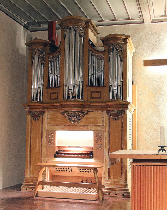 Wieder an der Rckseite der Kirche hin...0; befindet sich direkt am Instrument.  | Foto: Rolf-Dieter Kanmacher