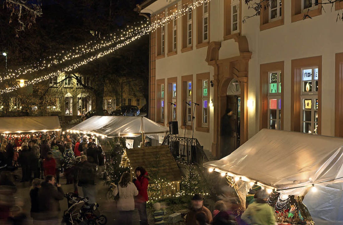 Lichterglanz auf dem Weihnachtsmarkt Grafenhausen.   | Foto: Seifried