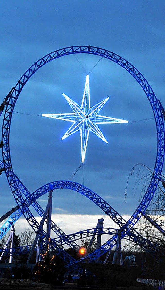 Fhrt im Winter nicht, ist aber hbsch anzusehen: Bluefire Megacoaster  | Foto: Andrea Schiffner