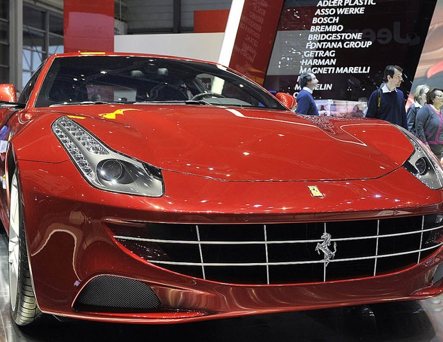 Zwei solche Ferraris FF stehen noch in Spanien zum Verkauf.   | Foto: dpa