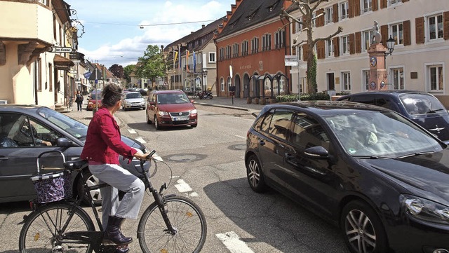Viel Verkehr, aber wenig attraktiv: Di... Mund in Sachen Innenstadtgestaltung.   | Foto: Archivfoto: Michael Haberer