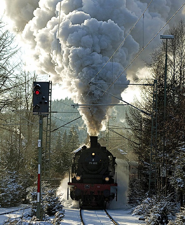 Mit Volldampf: der Museumszug der Interessengemeinschaft 3&#8197;Seenbahn   | Foto: Jrg Sauter