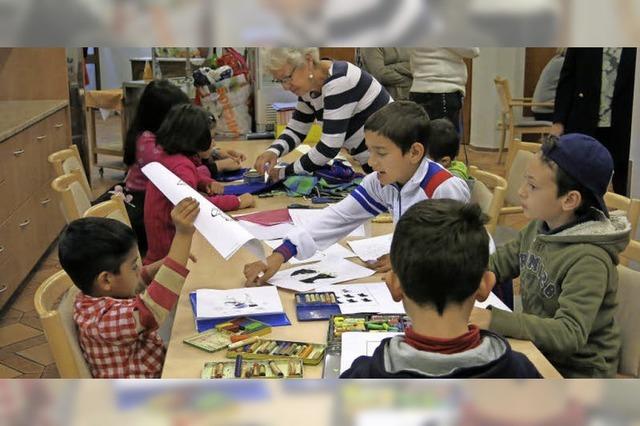 Flchtlingsfamilien besuchen Stift