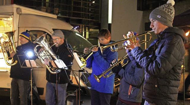 Ein Blserensemble des Musikvereins At...beim &#8222;Advent im Stdtli&#8220;.   | Foto: Anja Bertsch