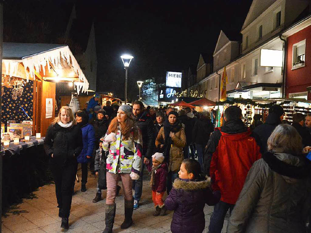 Zahlreiche Politiker untersttzten die Weihnachtsaktion der Badischen Zeitung 