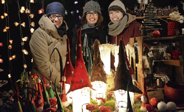 Gute Laune in heimeliger Atmosphre herrschte beim Weihnachtsmarkt in Altweil.   | Foto: Lauber (2), Sedlak