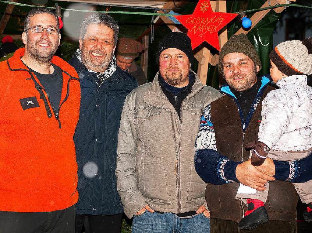 Jrgen Faller, Michael Scharf, Jrgen Birkenberger und Sebastian Herb erffneten den Holzschlger Weihnachtsmarkt.