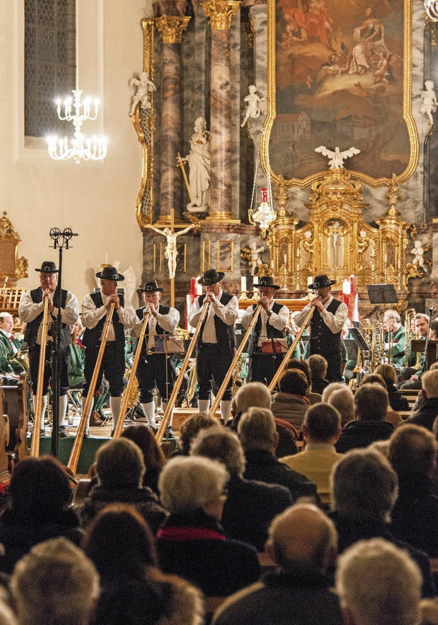 Alphornblser aus Amoltern am Kaiserst...m Kirchenkonzert in Ettenheimmnster.   | Foto: Olaf Michel