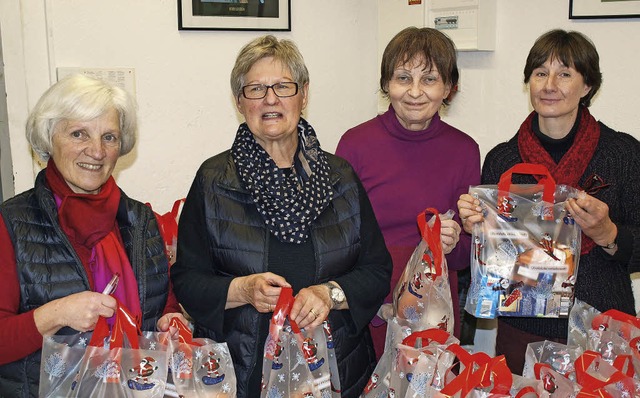 150 Weihnachtstten des DRK-Ortsverban...Sozialdienstleiterin Ulrike Schneider.  | Foto: Paul Schleer