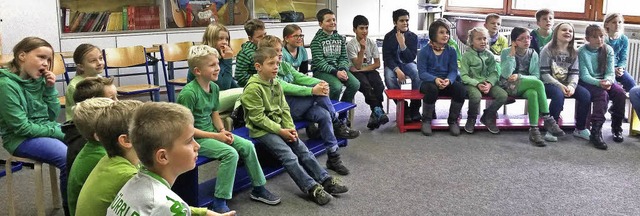 Grundschler in Schluchsee lauschen einem Kinderbuchautor  | Foto: Privat