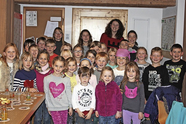 29 Kinder ben im Kinderprojektchor de...krnzler&#8220; fr den Winterzauber.   | Foto: Dorothe Kuhlmann