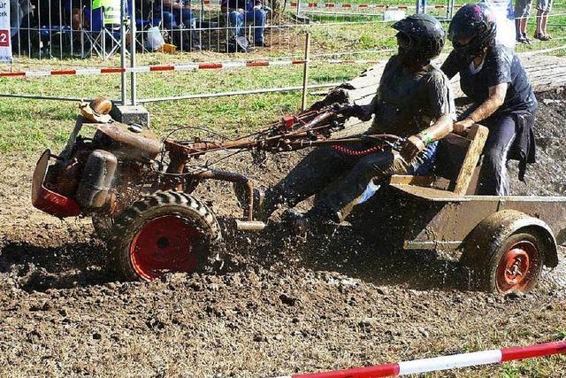 Spa im Matsch: Die Formel 1 der Mini-Traktoren