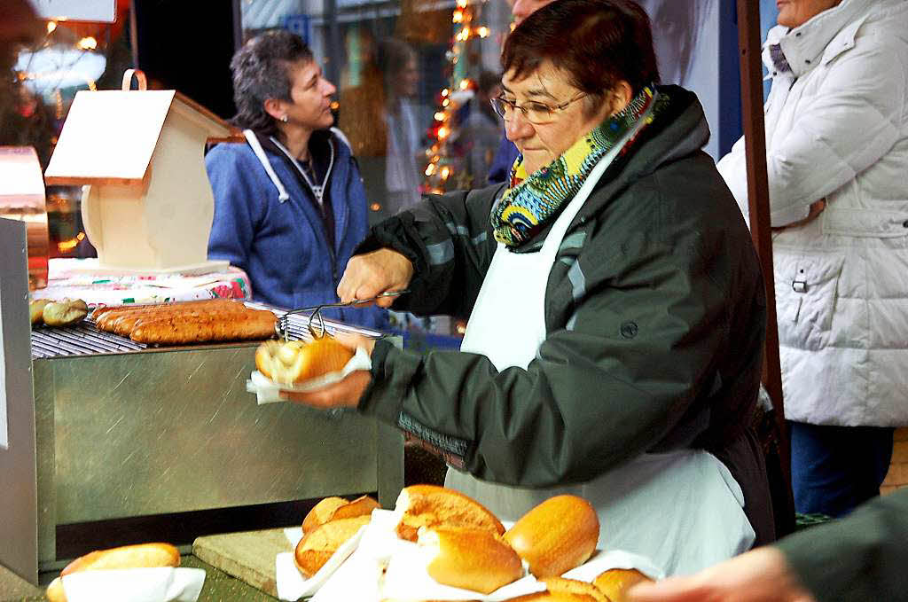 Adventlich und gesellig war die Stimmung beim Nikolausmarkt in Wehr.