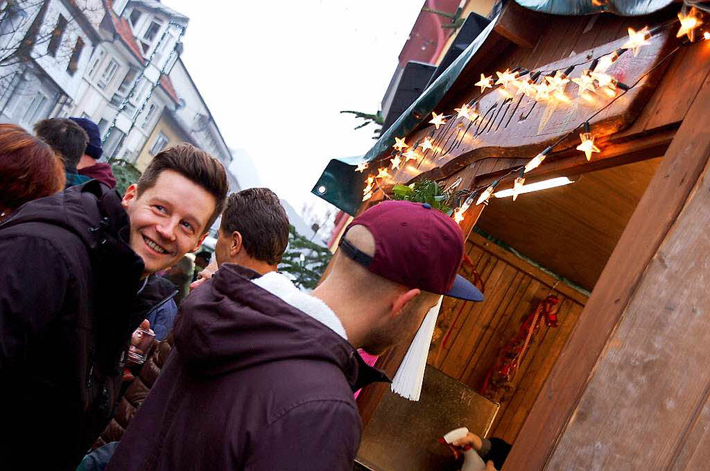 Adventlich und gesellig war die Stimmung beim Nikolausmarkt in Wehr.