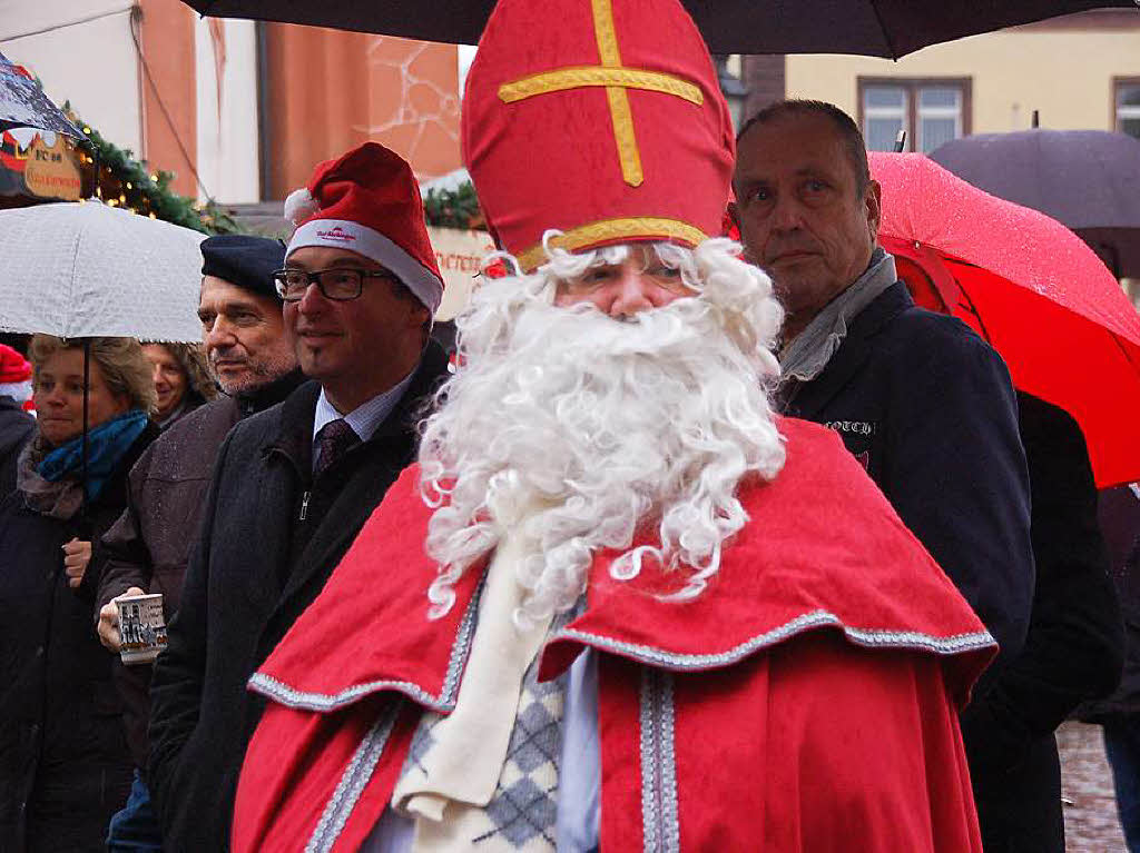 Der Bad Sckinger Weihnachtsmarkt war stimmungsvoll und gut besucht.