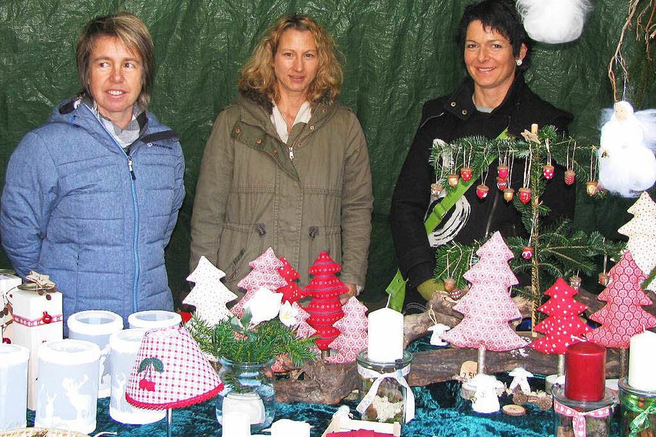 Viel los beim diesjährigen Münstertäler Weihnachtsmarkt. (Foto: Manfred Lange) Viel los beim diesjährigen Münstertäler Weihnachtsmarkt. (Foto: Manfred Lange)