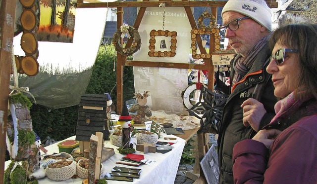 An den Stnden gab es allerlei Selbstgemachtes fr die Besucher.  | Foto: Manfred Lange