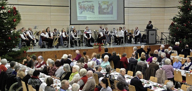 Einen Bilderrckblick auf das vergange...dventsnachmittag in der Murgtalhalle.   | Foto: Ilona Kunzelmann