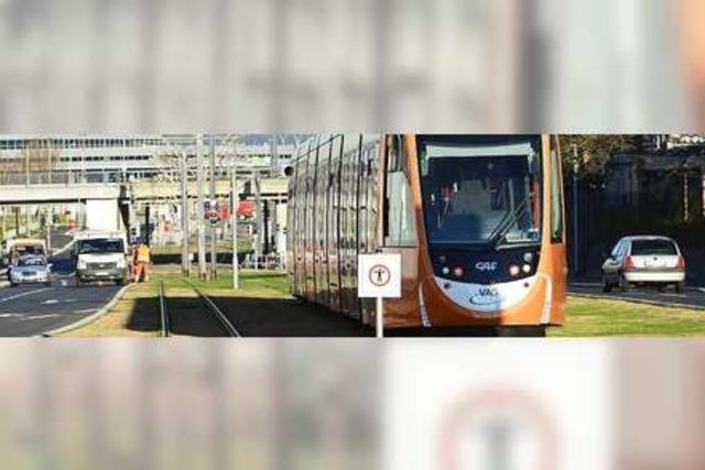 Stadtbahnlinie 4: Die Messe-Tram mit ihren neuen direkten Busanschlüssen