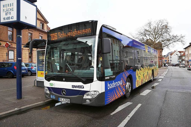 Die Buslinie 106 fhrt bis nach Schweighausen.  | Foto: Christoph Breithaupt