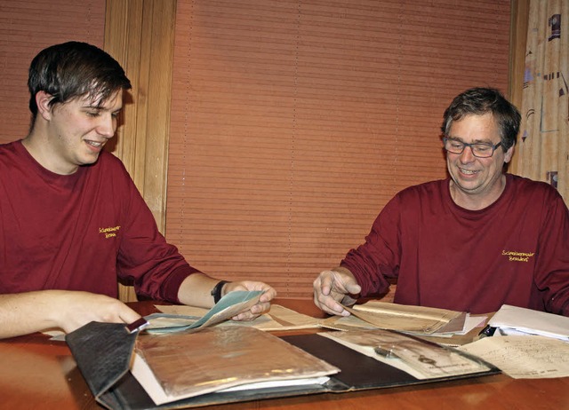 Volker (rechts) und Simeon Maier fhre.... Neue Ideen gehen den beiden nie aus.  | Foto: Martha Weishaar