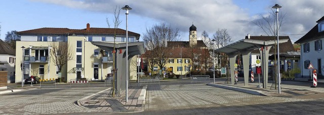 Noch frei von Bussen ist die neue Umst...frh, von 5 Uhr an, wird sie genutzt.   | Foto: Andrea Gallien