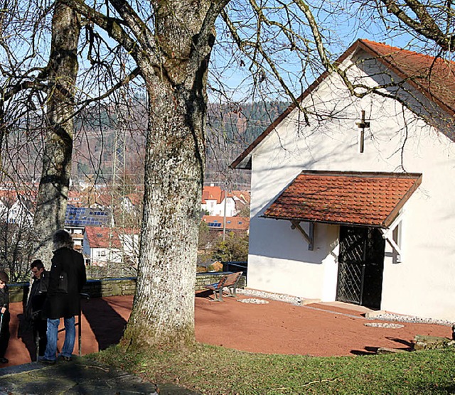 Rund um die Kapelle stehen beim Maulburger Friedhof einige Arbeiten an.   | Foto: Hans-Jrgen Hege