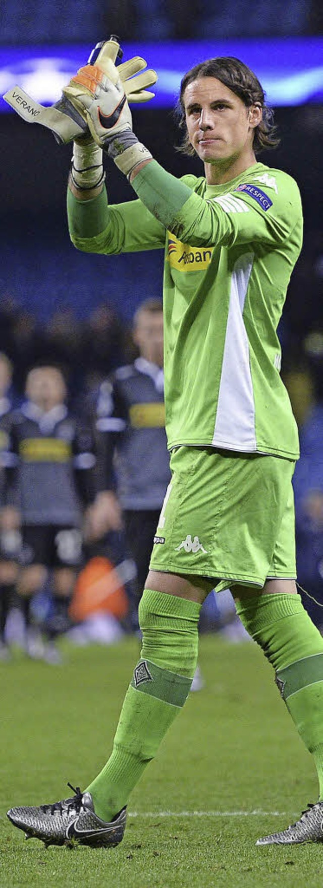 Raus mit Applaus: Gladbach-Keeper Yann Sommer  | Foto: afp