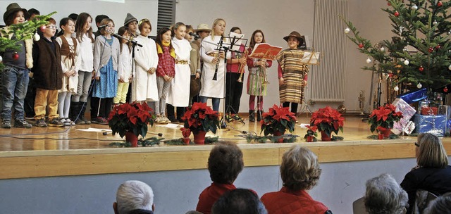 Fr Unterhaltung sorgte  die  Brogging...undschule mit einem  Bhnenschauspiel.  | Foto: Werner Schnabl