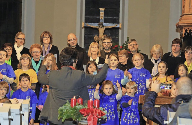 Kantorin Susanne Momann leitete die Adventsmusik in der Schmieheimer Kirche.   | Foto: Sandra Decoux-Kone