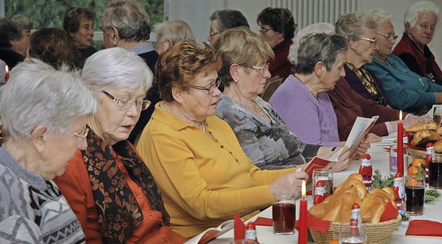 Der Frauenverein Binzen bereitete zahl...hen Adventsnachmittag im Gemeindehaus.  | Foto: OUNAS