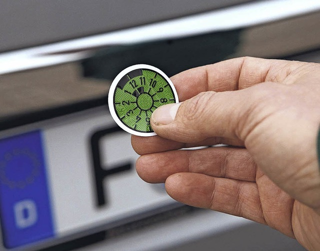 Autos mit grüner Plakette müssen das nächste Mal 2018 zur HU  | Foto: Dekra/SP-X