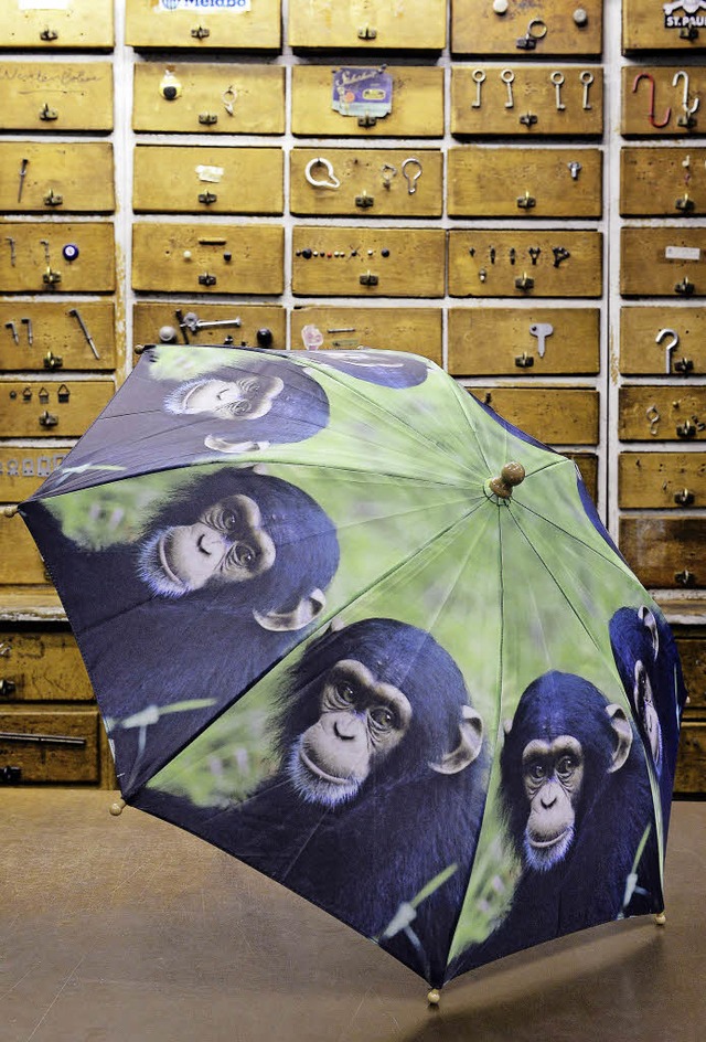Acht achtsame Affen zieren den tollsten Schirm.   | Foto: I. Schneider