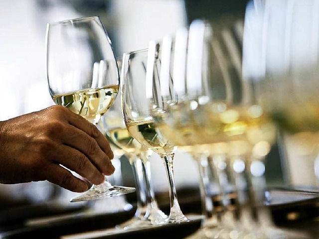 Die BZ hat die Weinfhrer Gault&amp;Mi...hen und ordnet deren Bewertungen ein .  | Foto: dpa