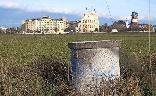 Etwa 500 Meter sdlich des Europa-Park... Tiefbrunnen Wasser gefrdert werden.   | Foto: Adelbert Mutz